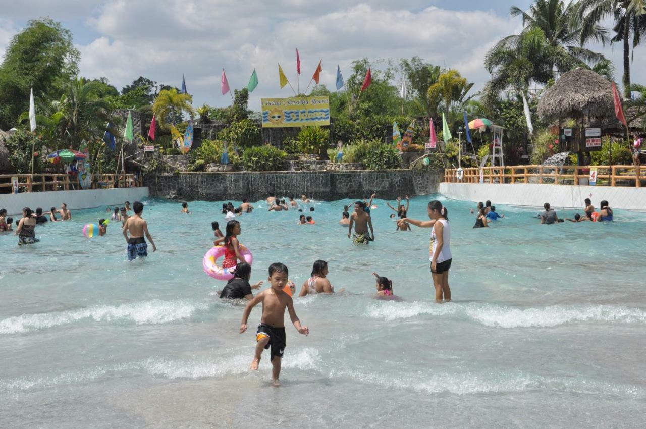 Ciudad Christhia Resort, 9 Waves San Mateo Bagian luar foto